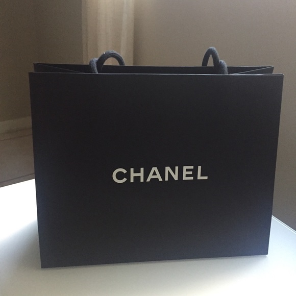 ❗️SOLD❗️Authentic Chanel Shopping/Gift Bag - Picture 1 of 3